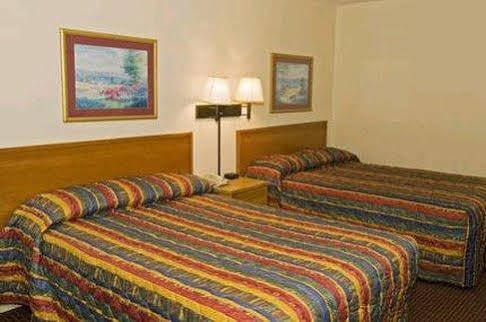 Mid-Town Inn 클락스빌 외부 사진